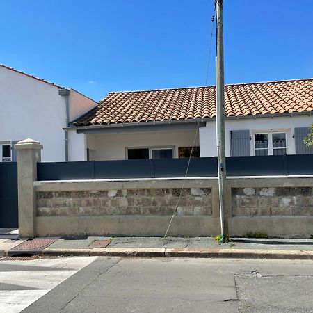 Maison Chaleureuse Avec Terrasse Privative Proche De La Gare Et Du Centre-Ville Rochefort  Eksteriør bilde