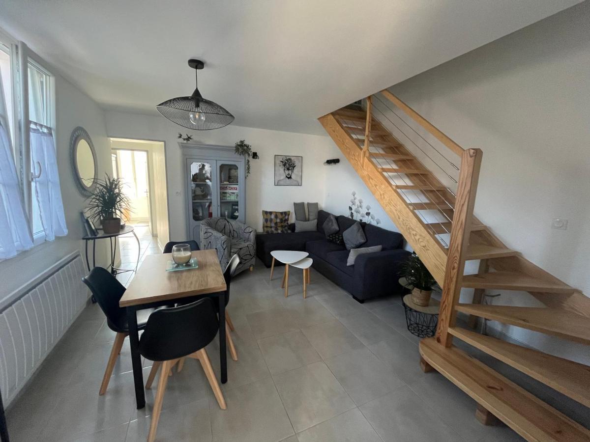 Maison Chaleureuse Avec Terrasse Privative Proche De La Gare Et Du Centre-Ville Rochefort  Eksteriør bilde