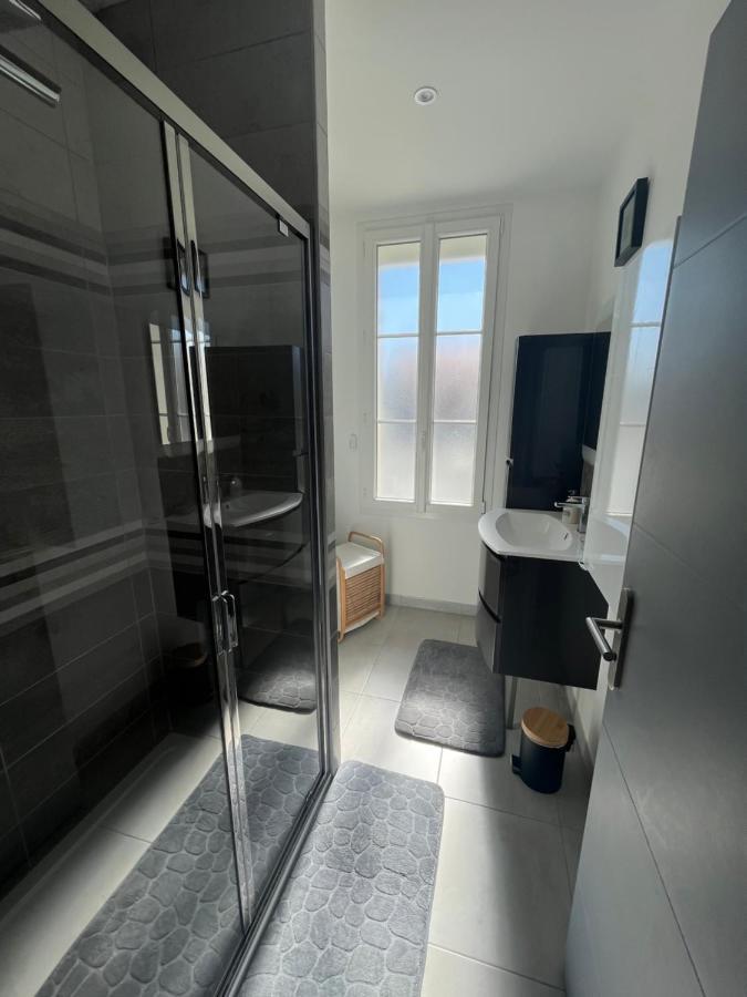 Maison Chaleureuse Avec Terrasse Privative Proche De La Gare Et Du Centre-Ville Rochefort  Eksteriør bilde