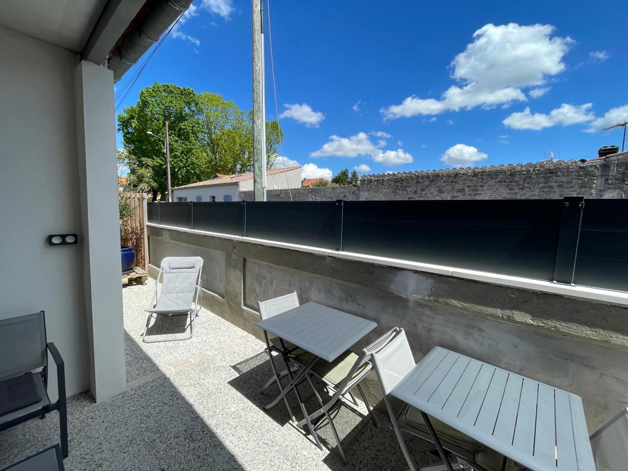 Maison Chaleureuse Avec Terrasse Privative Proche De La Gare Et Du Centre-Ville Rochefort  Eksteriør bilde